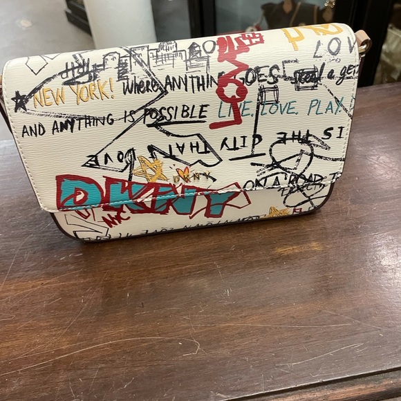 DKNY PRINT BAG - Picture 8 of 9